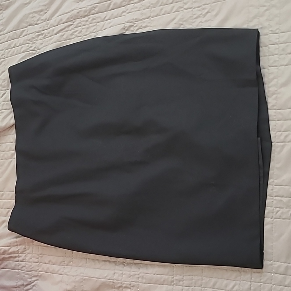 Ann Taylor standard black pencil skirt